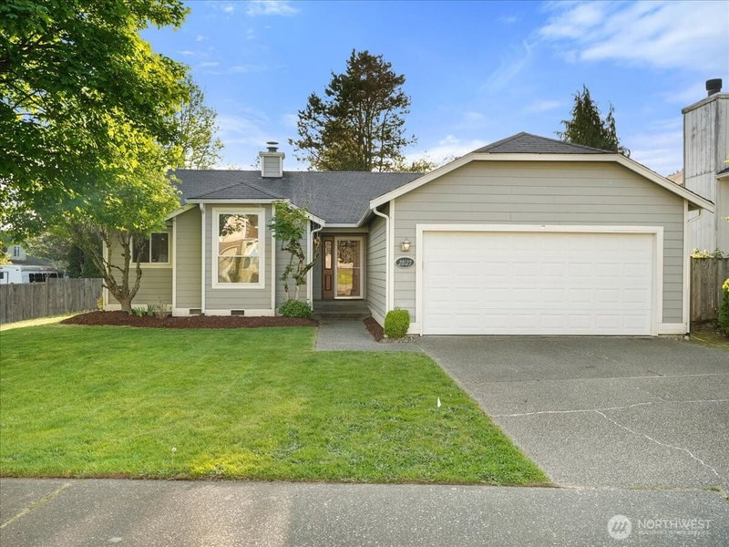28123 230 Avenue SE photo 1