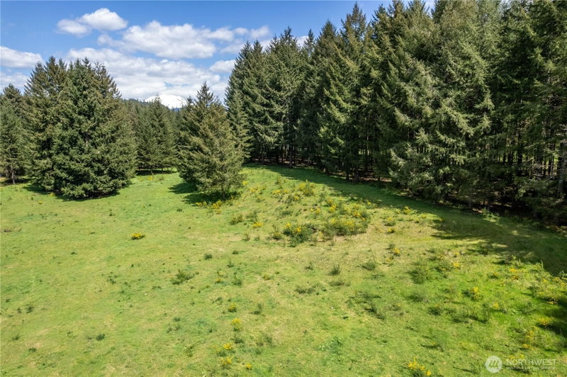 211 Sugarpine Road photo 1
