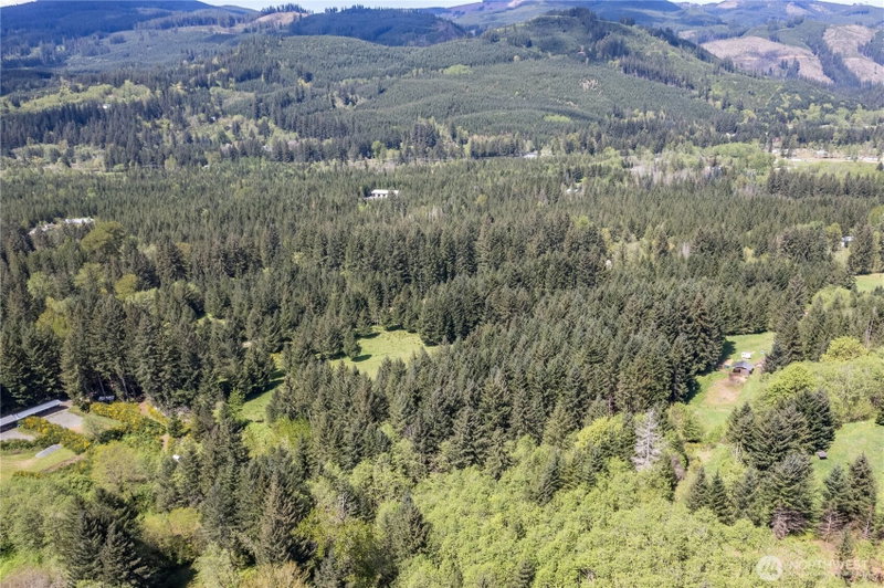 211 Sugarpine Road photo 2