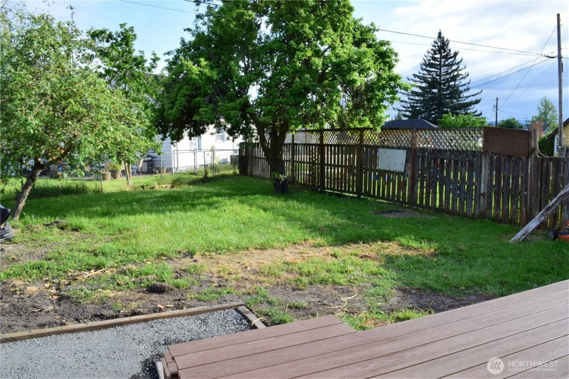 111 SW Alfred Street photo 14