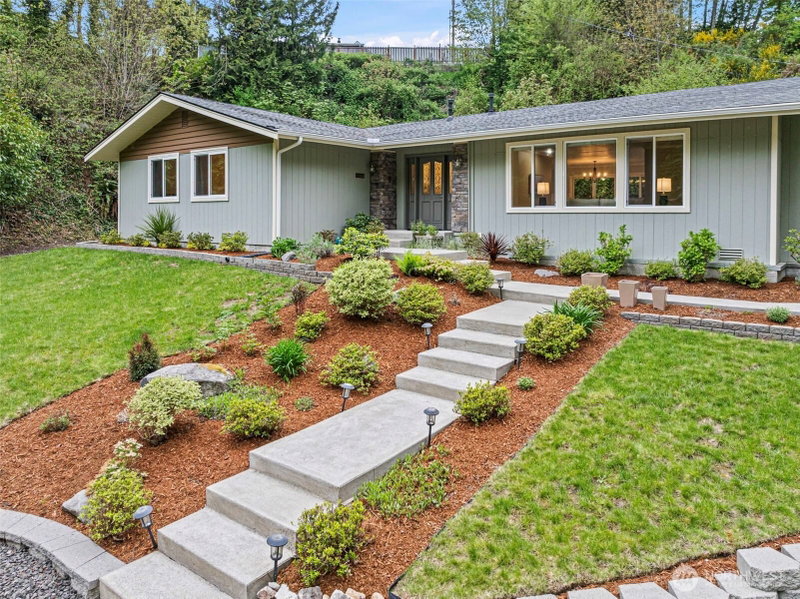 1108 Olney Avenue E photo 2