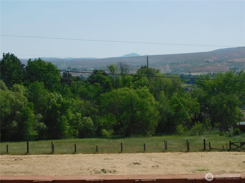 61 Lorry Lane photo 22