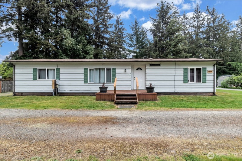 1644 Rockcress Drive SE photo 2