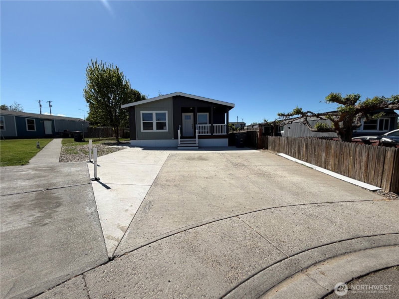 402 Maple Avenue #78 photo 19