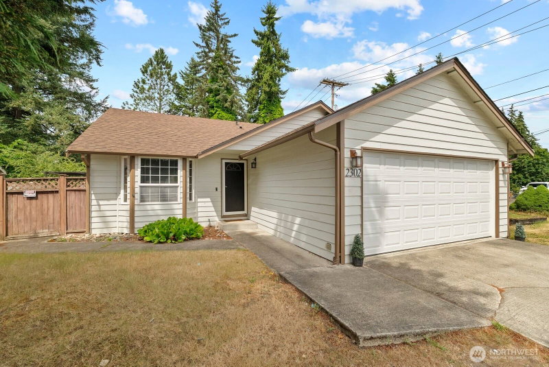 2302 Orchard Street W photo 2