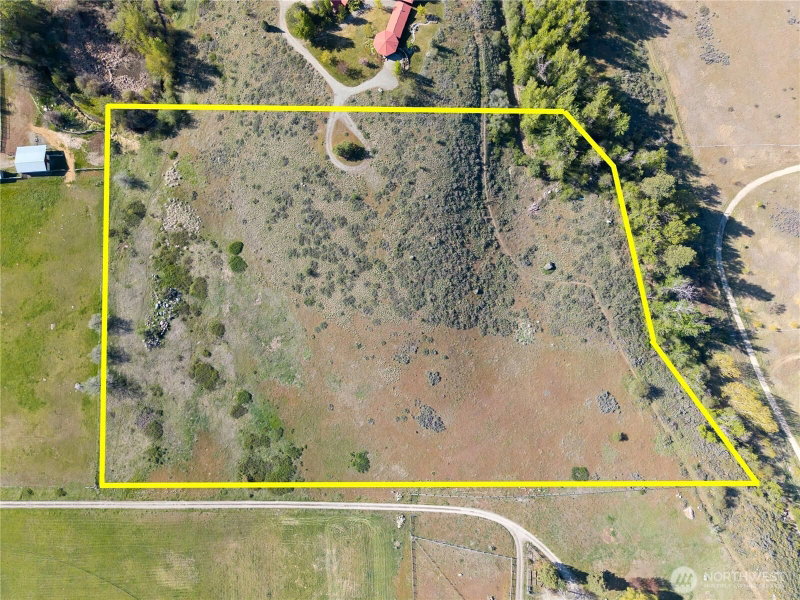 265 East Chewuch Road photo 2