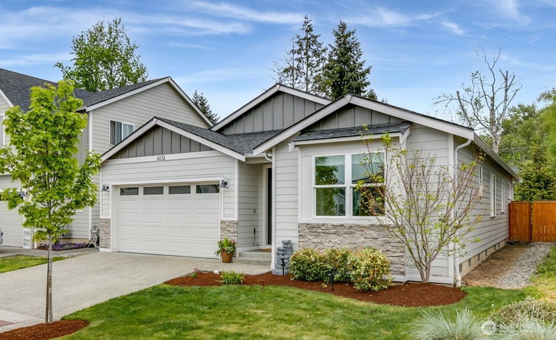 6132 47th Place NE photo 1