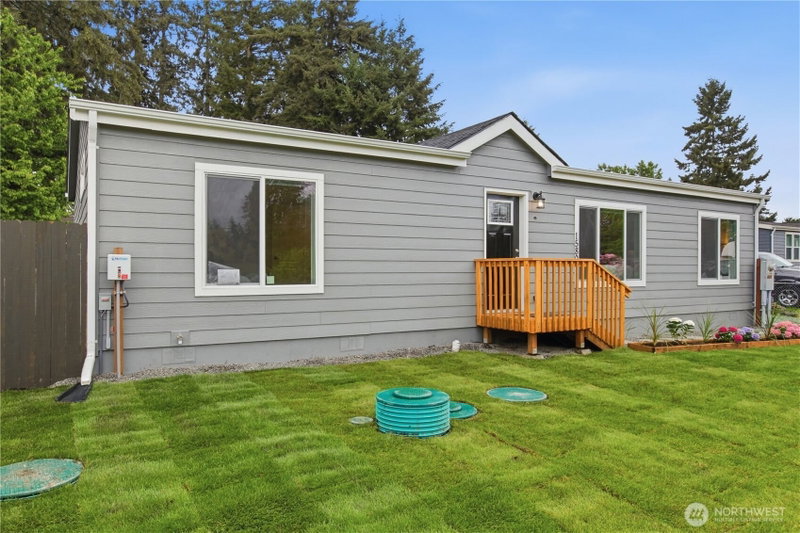 15801 85th Avenue E photo 2