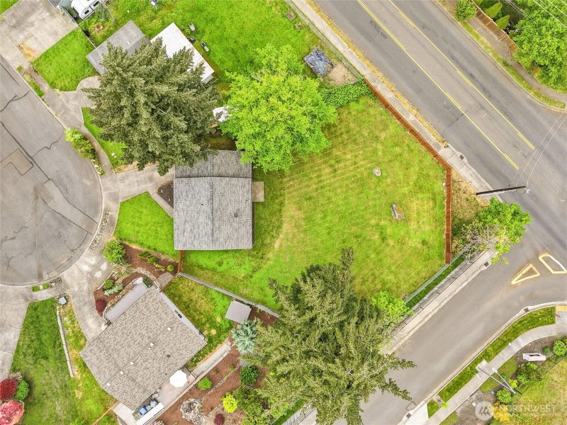 2715 24th Avenue Ct SE photo 30