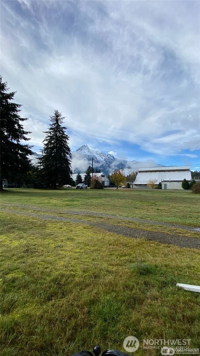 1085 Darrington Street photo 26