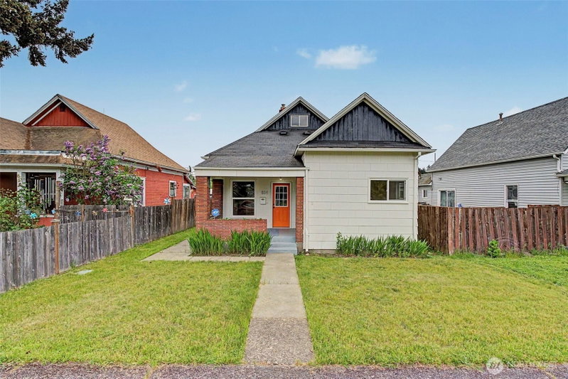 614 N Pearl Street photo 1