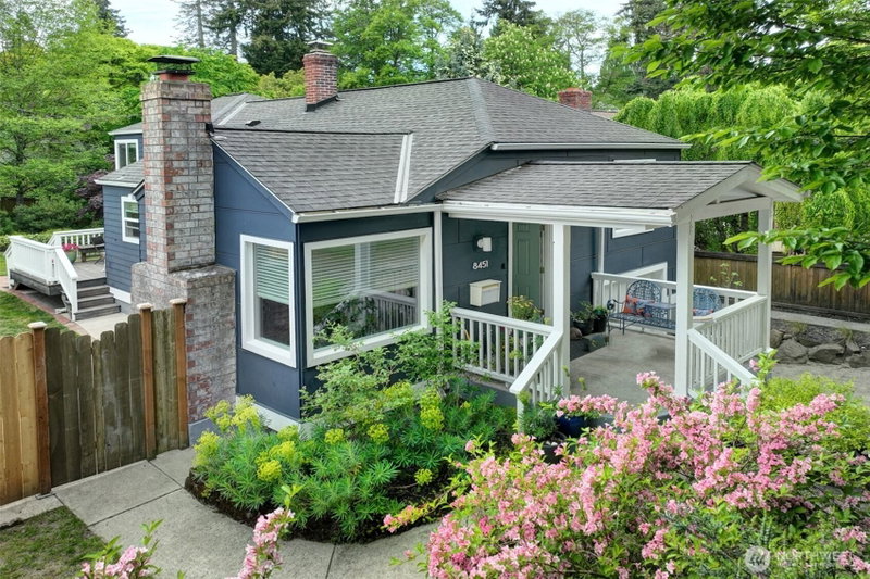 8451 35th Avenue SW photo 1