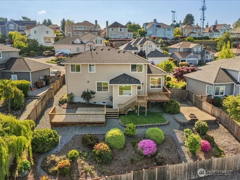 5131 Chinook Drive NE photo 2