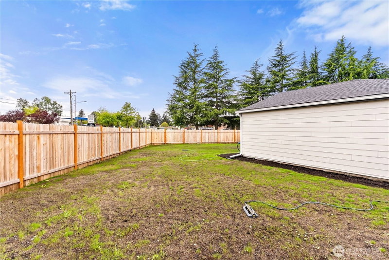10621 Cronins Drive SW photo 20