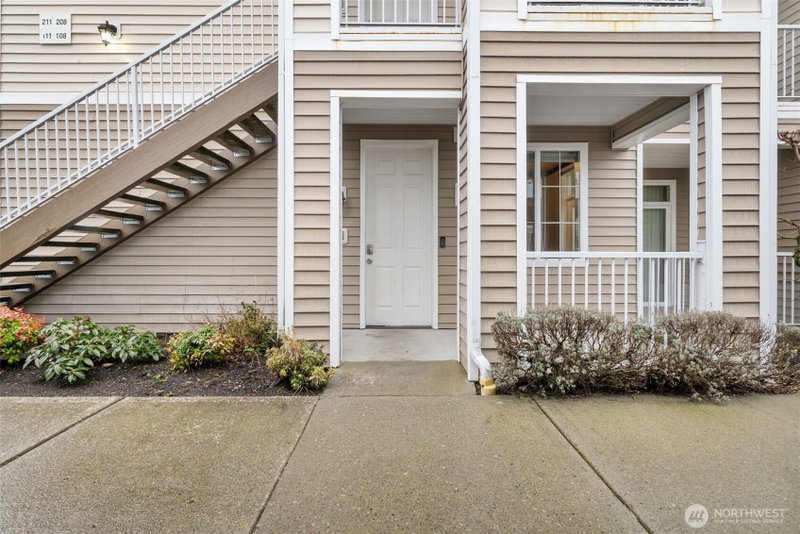 10015 186th Place E #111 photo 2