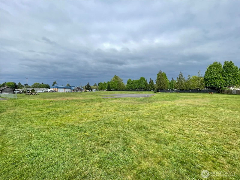 109 4th Avenue SE photo 9