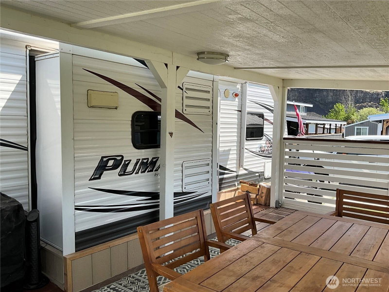 8542 Crescent Bar Road NW #341 photo 2