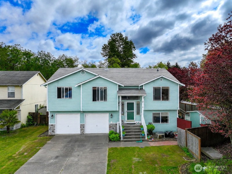 3011 12th Street Pl SW photo 2