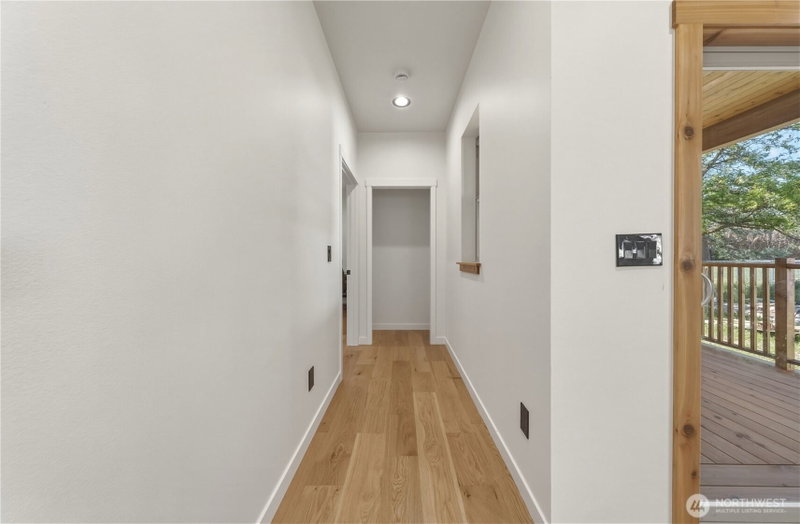 124 Murphy St photo 20