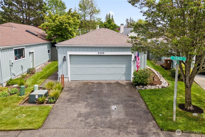 5309 N Frace Street photo 2