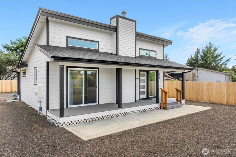 369 N Butter Clam Street SW photo 1
