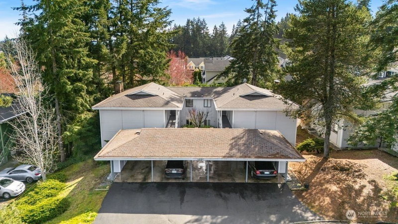 1461 Rainier Court photo 2