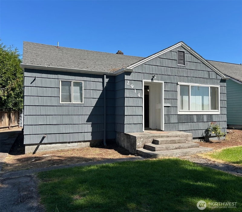 2914 WASHINGTON Way photo 2