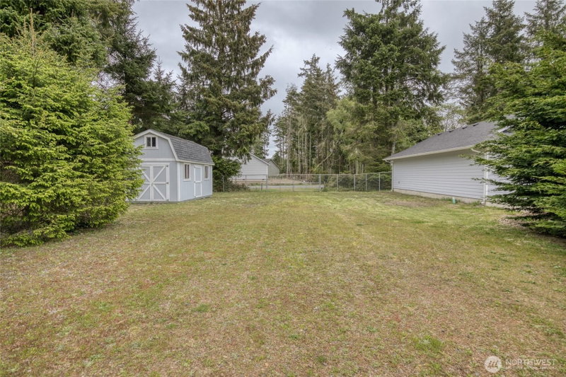 107 Duck Lake Drive NE photo 2