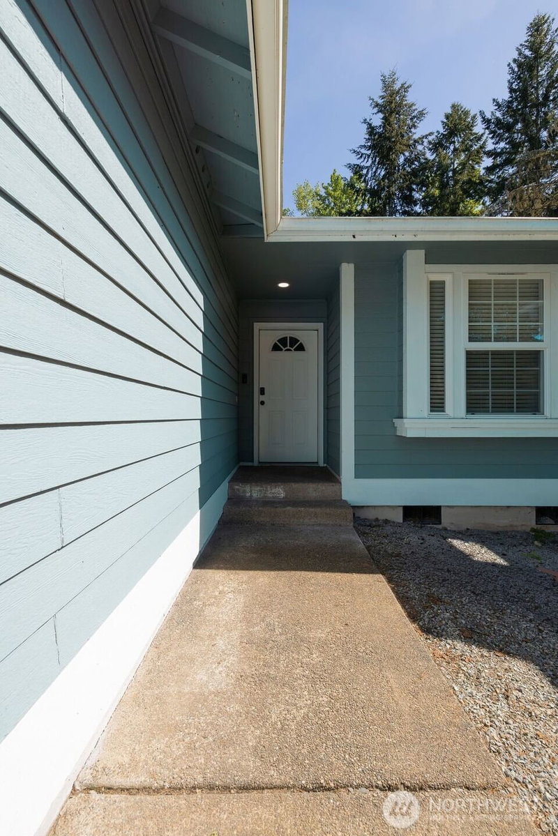 10720 Eustis Hunt Road E photo 2