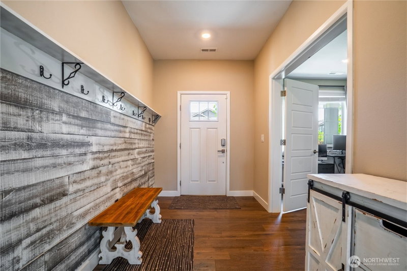 14638 201st Avenue E photo 2