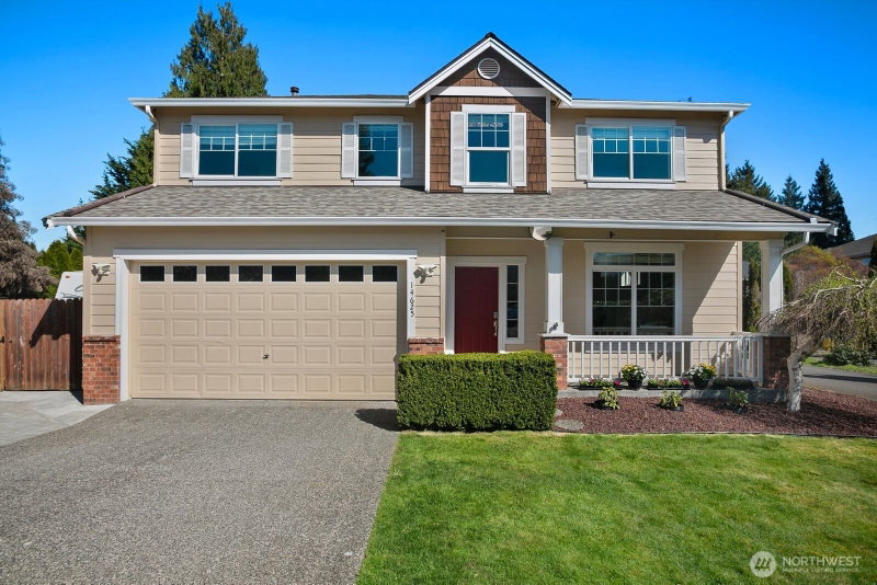 14625 Meridian Drive SE photo 2