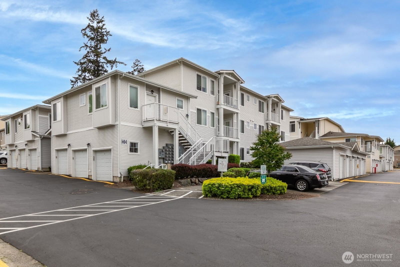 14915 38th Drive SE #HH1028 photo 2