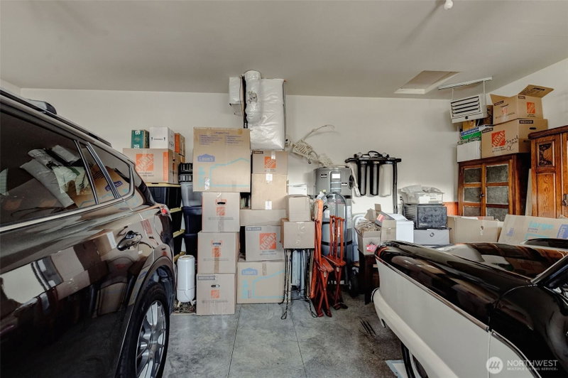 227 Pershing Circle photo 38