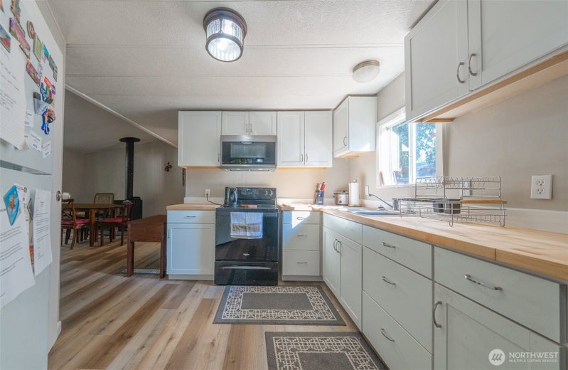 7427 154th Street E #14 photo 2