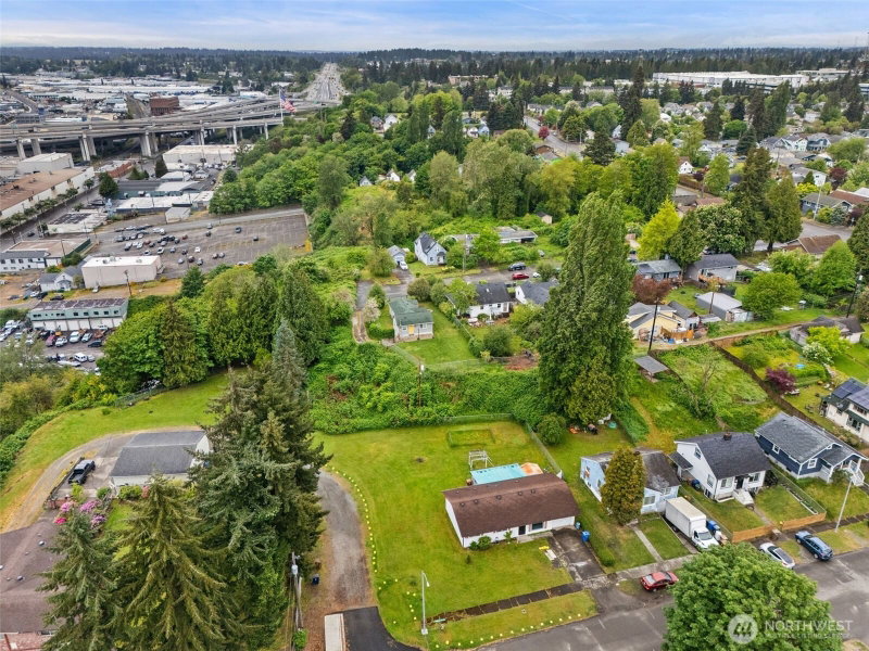 2532 S Ainsworth Avenue photo 38