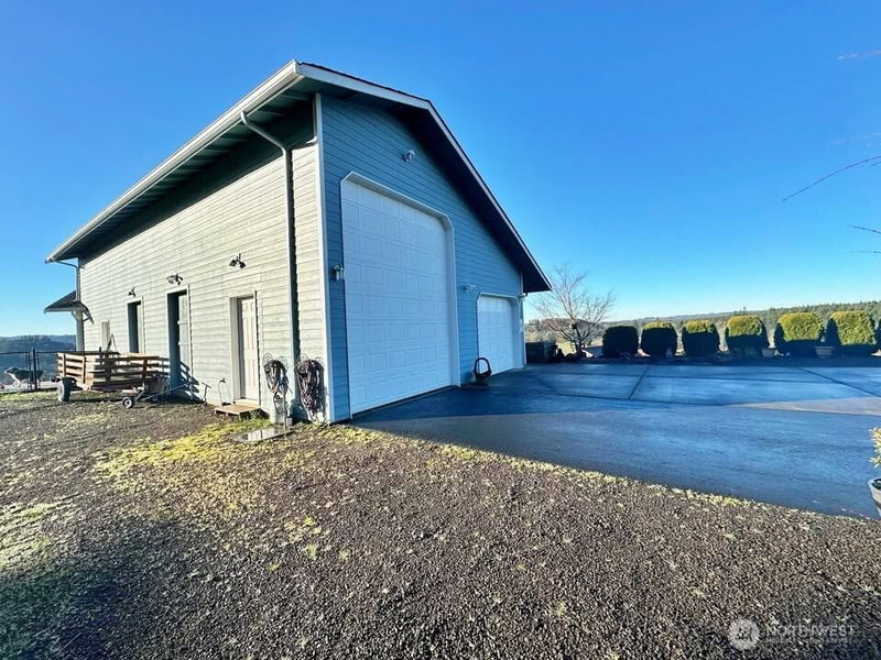 148 Pleasant Hill Drive photo 2