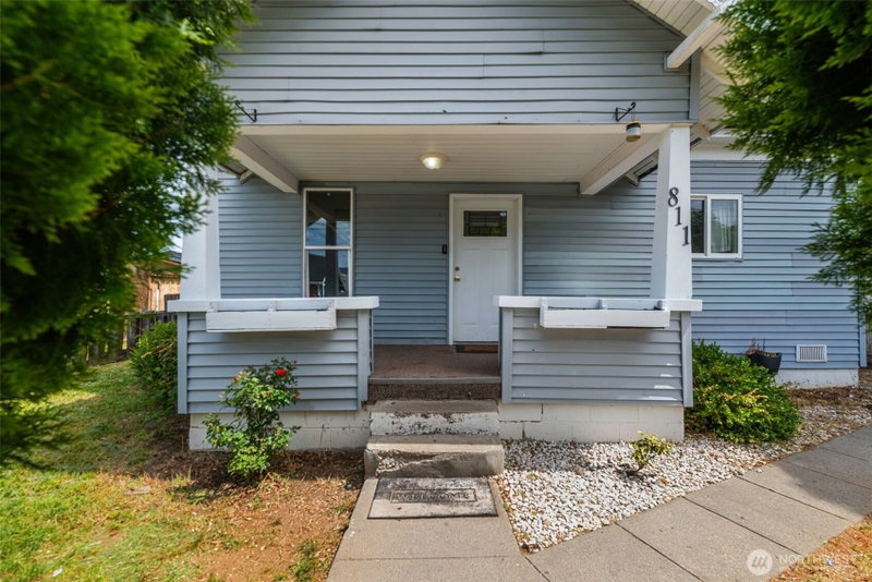 811 Cascade Street photo 32