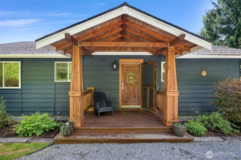 390 Alpine Drive photo 2