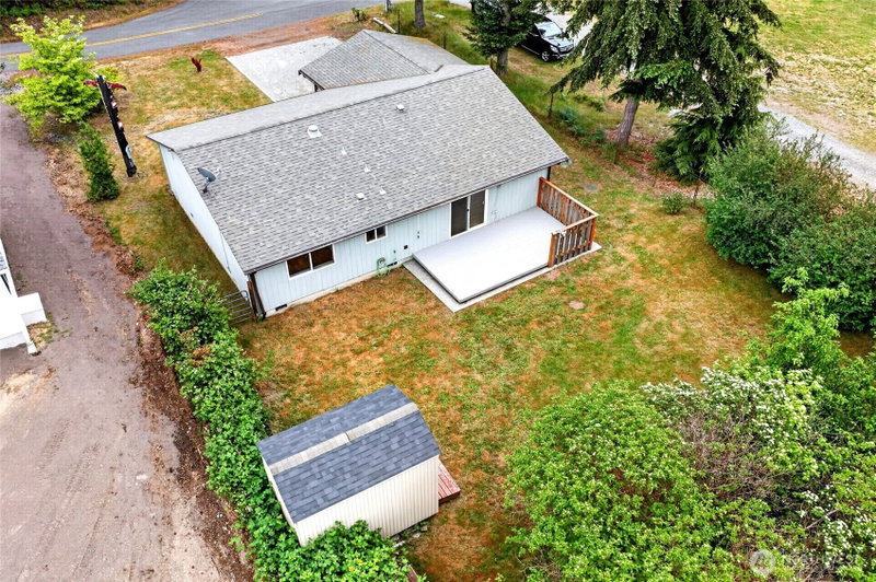 9210 Otso Point Road photo 2