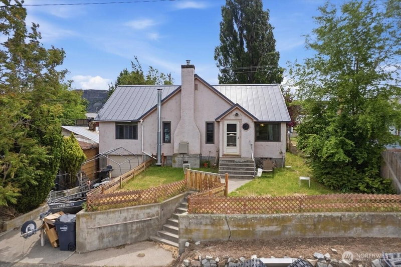 118 Coulee Boulevard photo 1