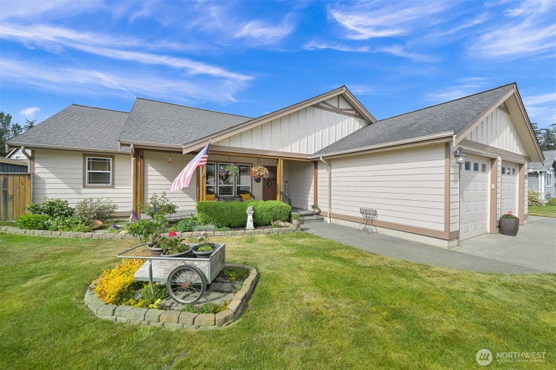 502 Westview Place photo 1