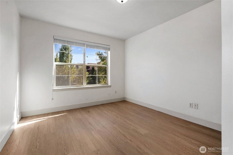 15302 84th Avenue E photo 2