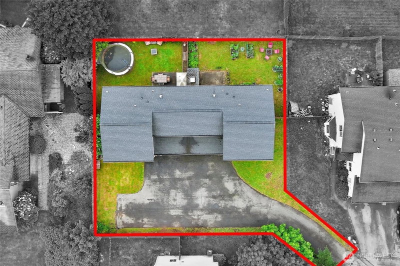 7511 59th Drive NE photo 16