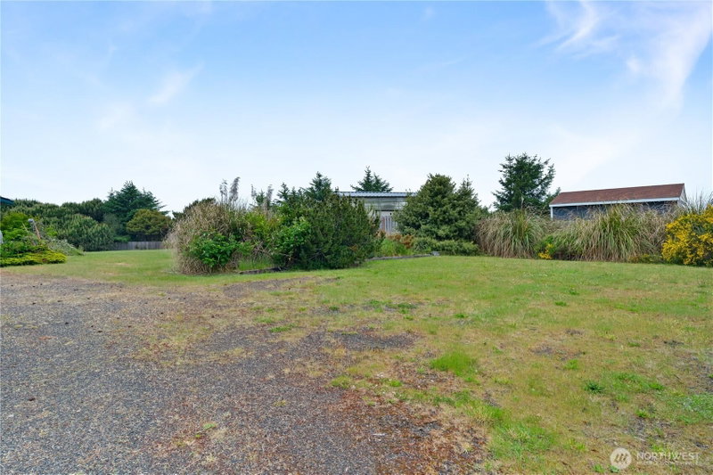 20 Haven Lane photo 2