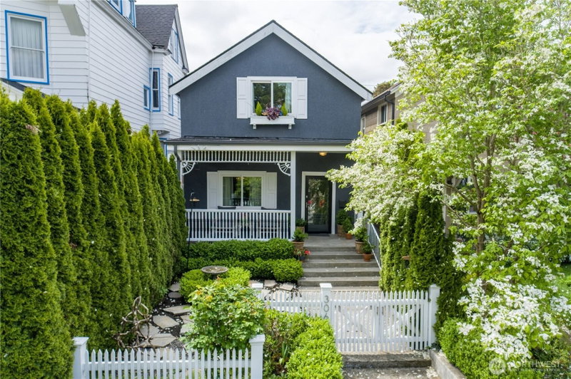 306 N G Street photo 37