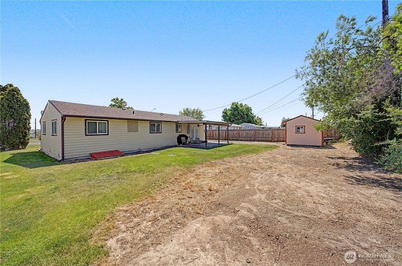 4294 Joann Drive NE photo 27