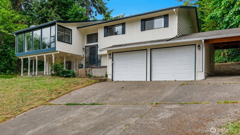 1855 Front Avenue W photo 1