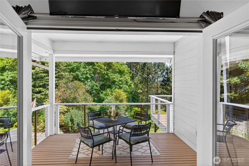 146 E Welcher Road photo 2