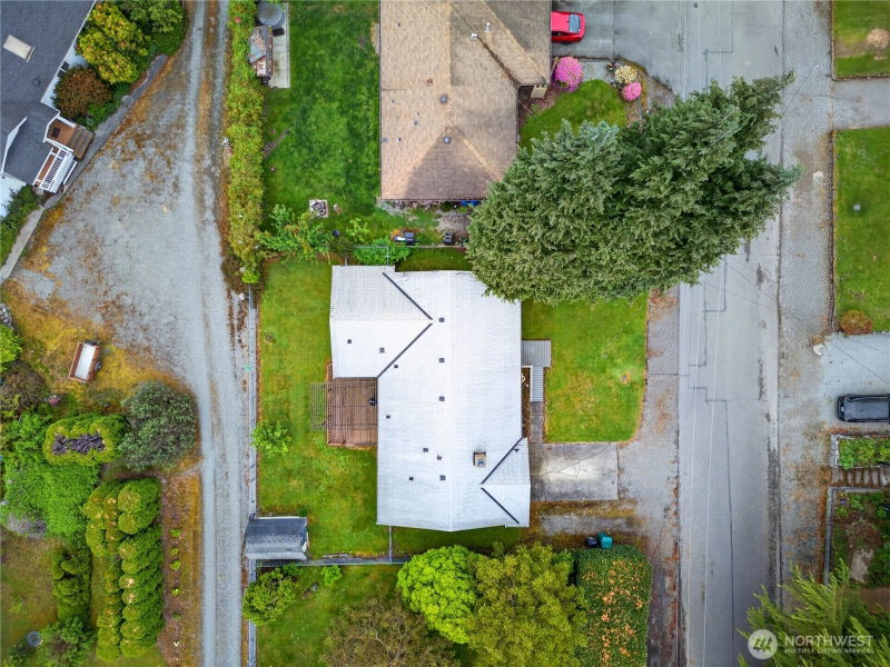 113 N Hawthorne Street photo 2