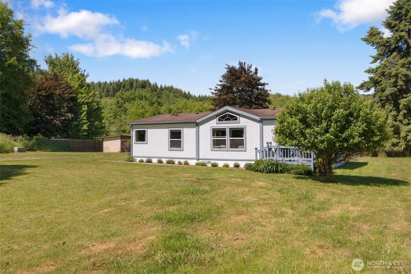 172 Topelt Road photo 2